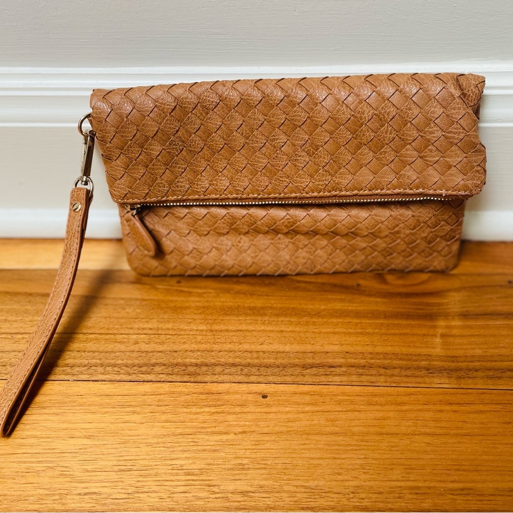 Urban Expressions Tan Woven Wristlet Clutch